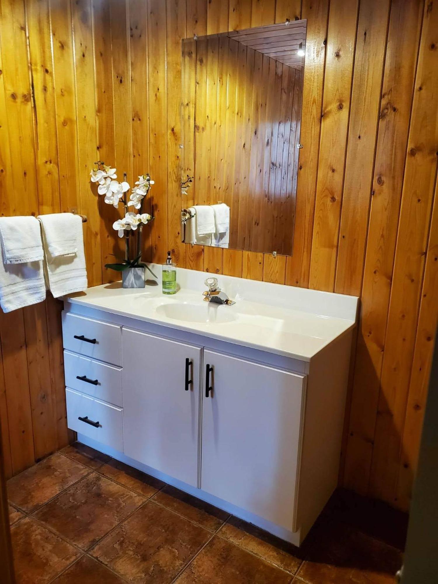 Rocky Mountain Escape Dome & Log Cabin Rentals - Rock Lake Rock Lake Lodge Provincial Park Eksteriør billede